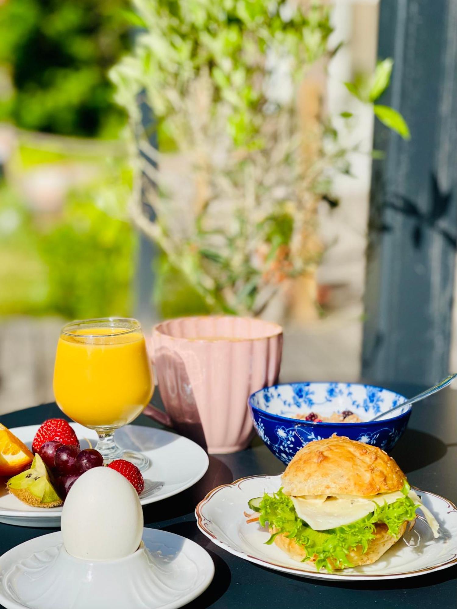 Villa Vintage B&B Науво Екстериор снимка